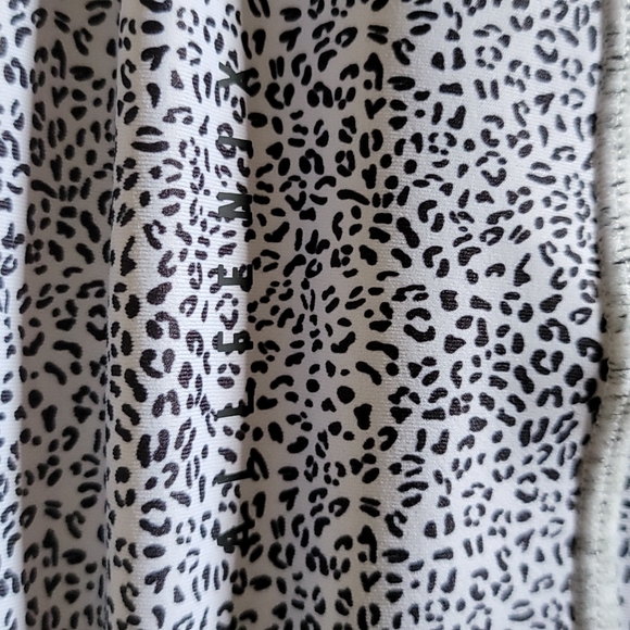 All Fenix Kyla Leopard High Impact Leggings XS - Picture 14 of 16